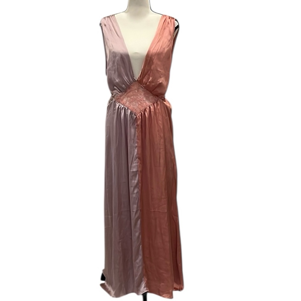 The Bright Side Rose Lavender Sleeveless Plunge Maxi Gown Sash Tie Large New NWT
